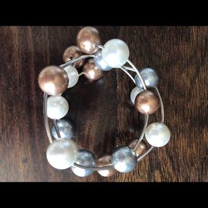 Pearl wraparound bracelet
